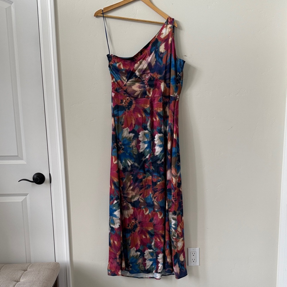 Nicole Miller Floral Watercolor Grecian One-Shoulder Maxi Dress - Picture 4 of 10